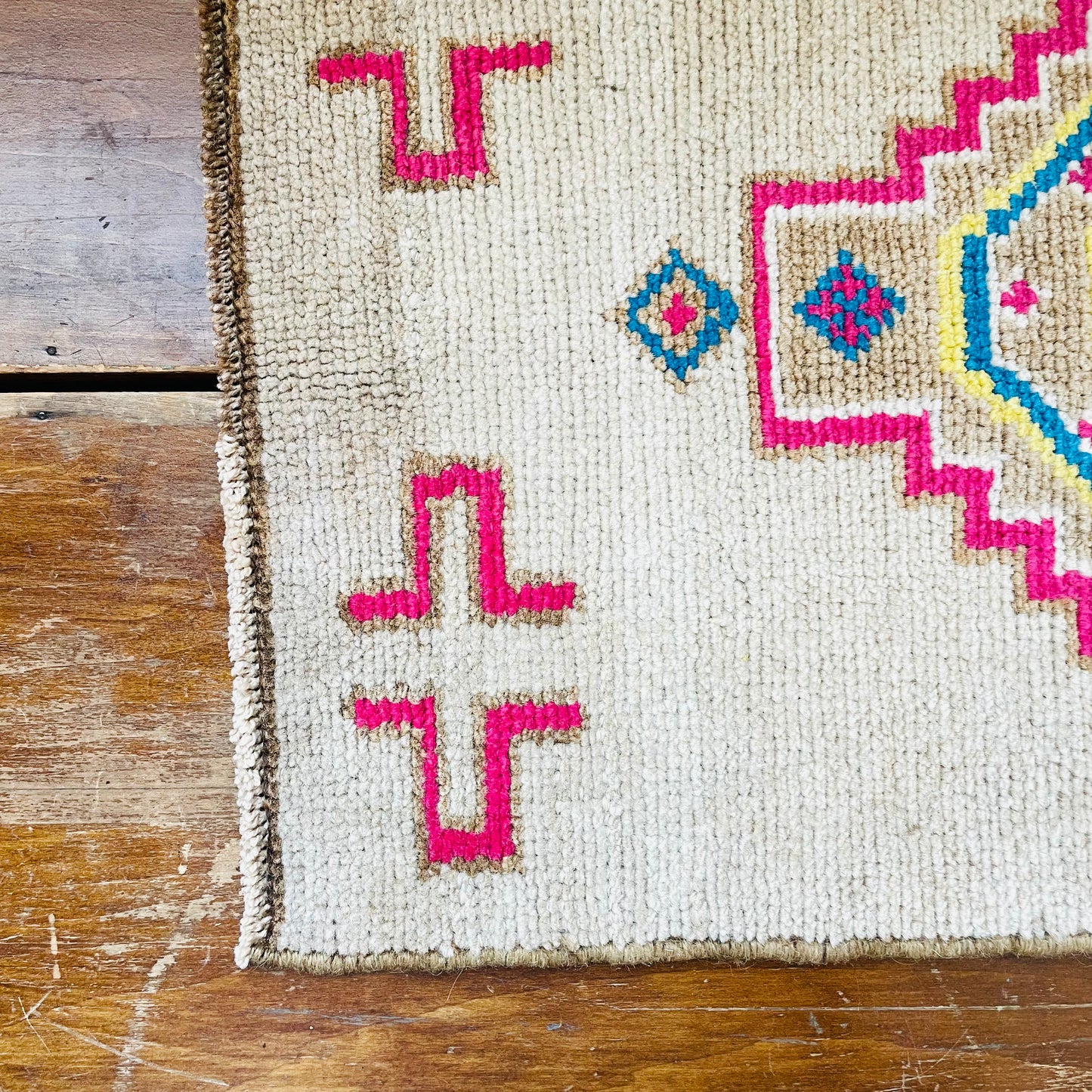 The Thea Turkish Rug