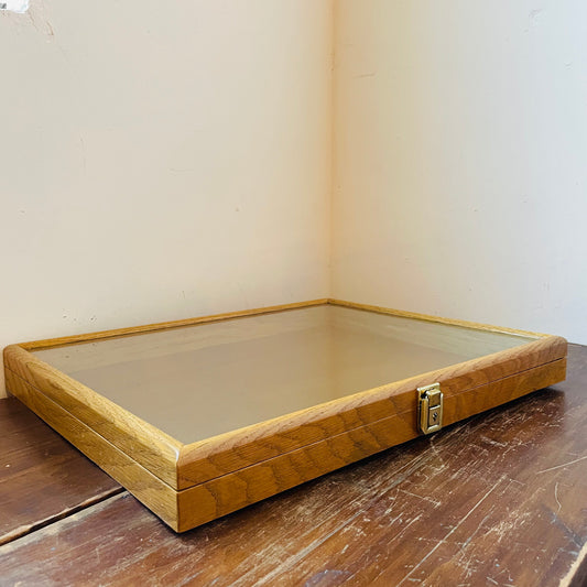 Flat Display Case- Vintage