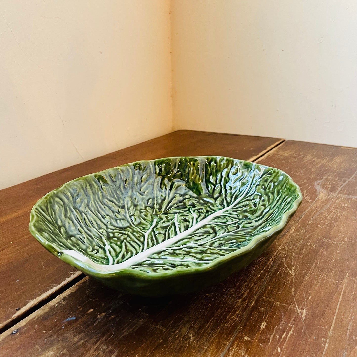 Cabbage Leaf Serving Bowl- Vintage