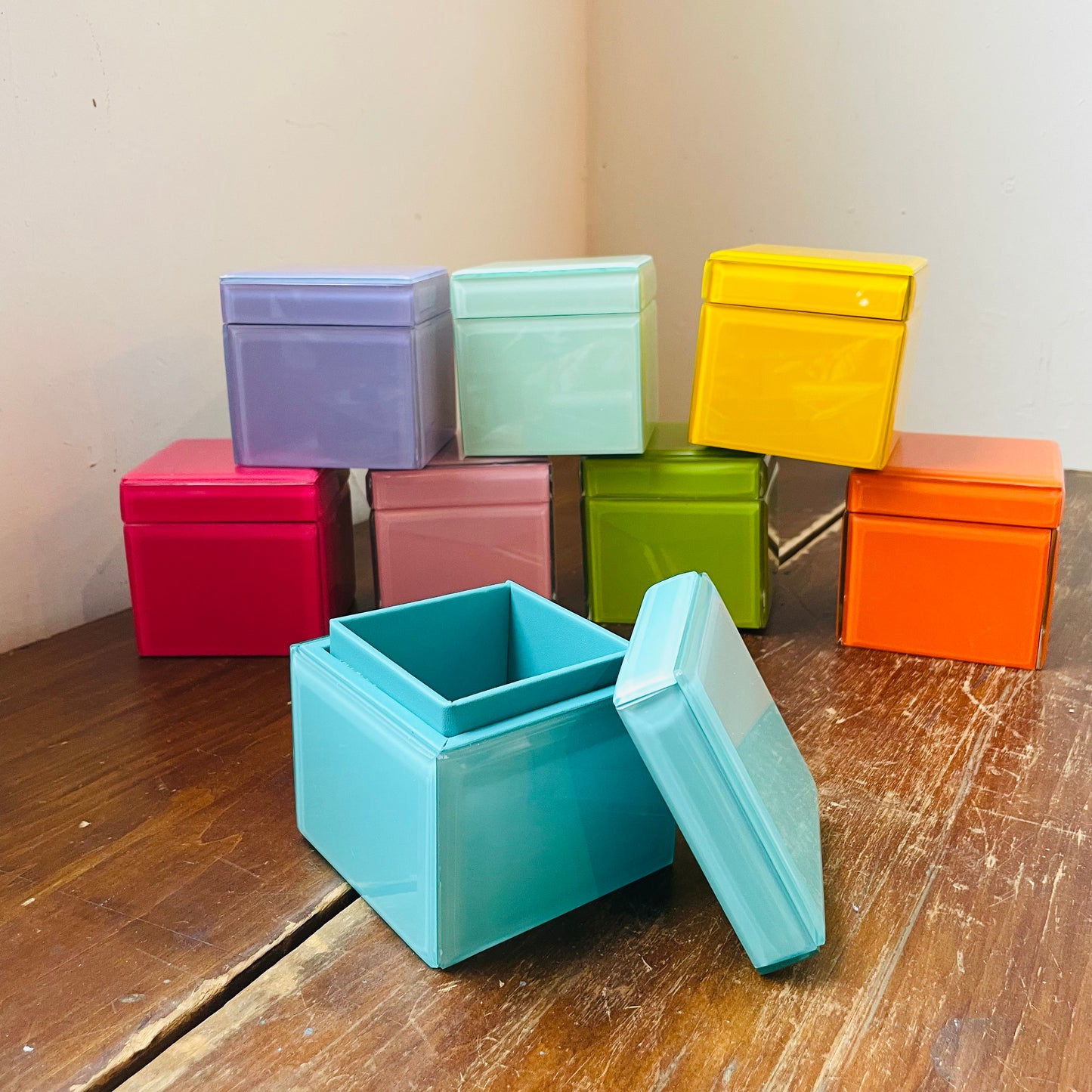 Glass Color Drench Box