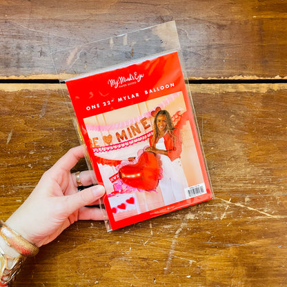 Scalloped Heart Mylar Balloon