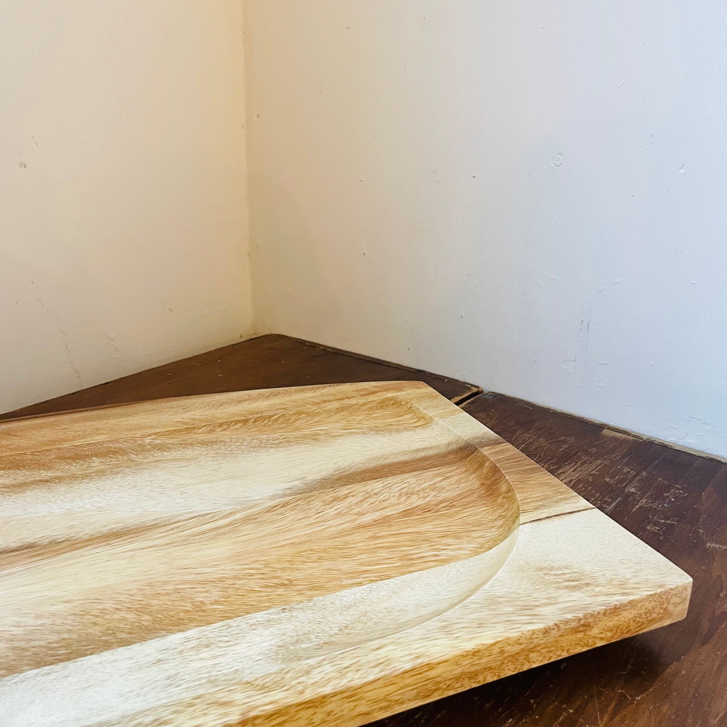 Footed Suar Wood Slanted Board