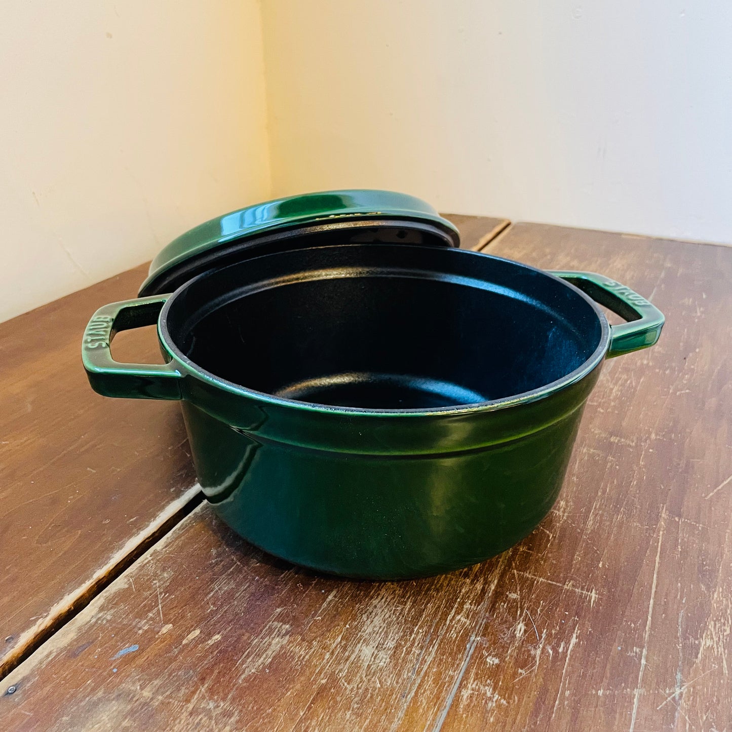 STAUB Cast Iron 2.75-qt Round Cocotte- Basil