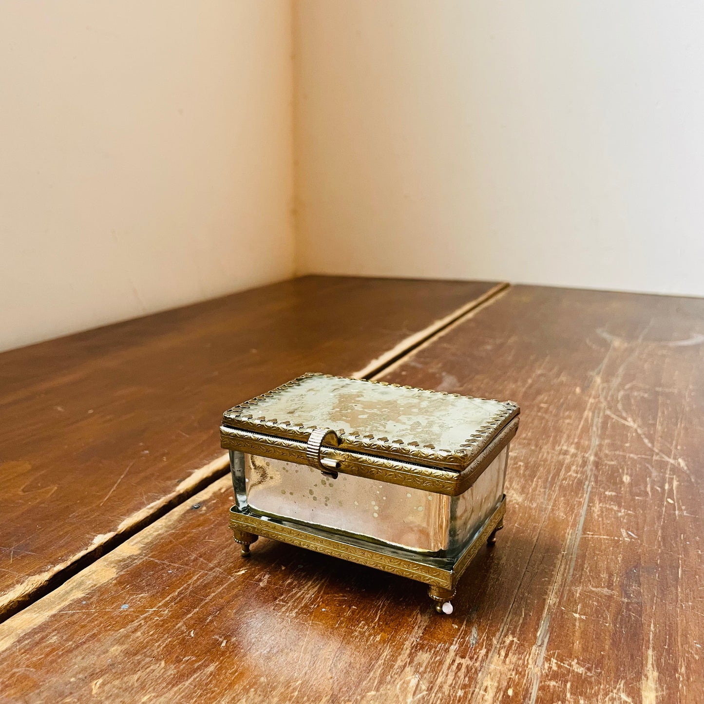 Juliette Square Mirrored Box