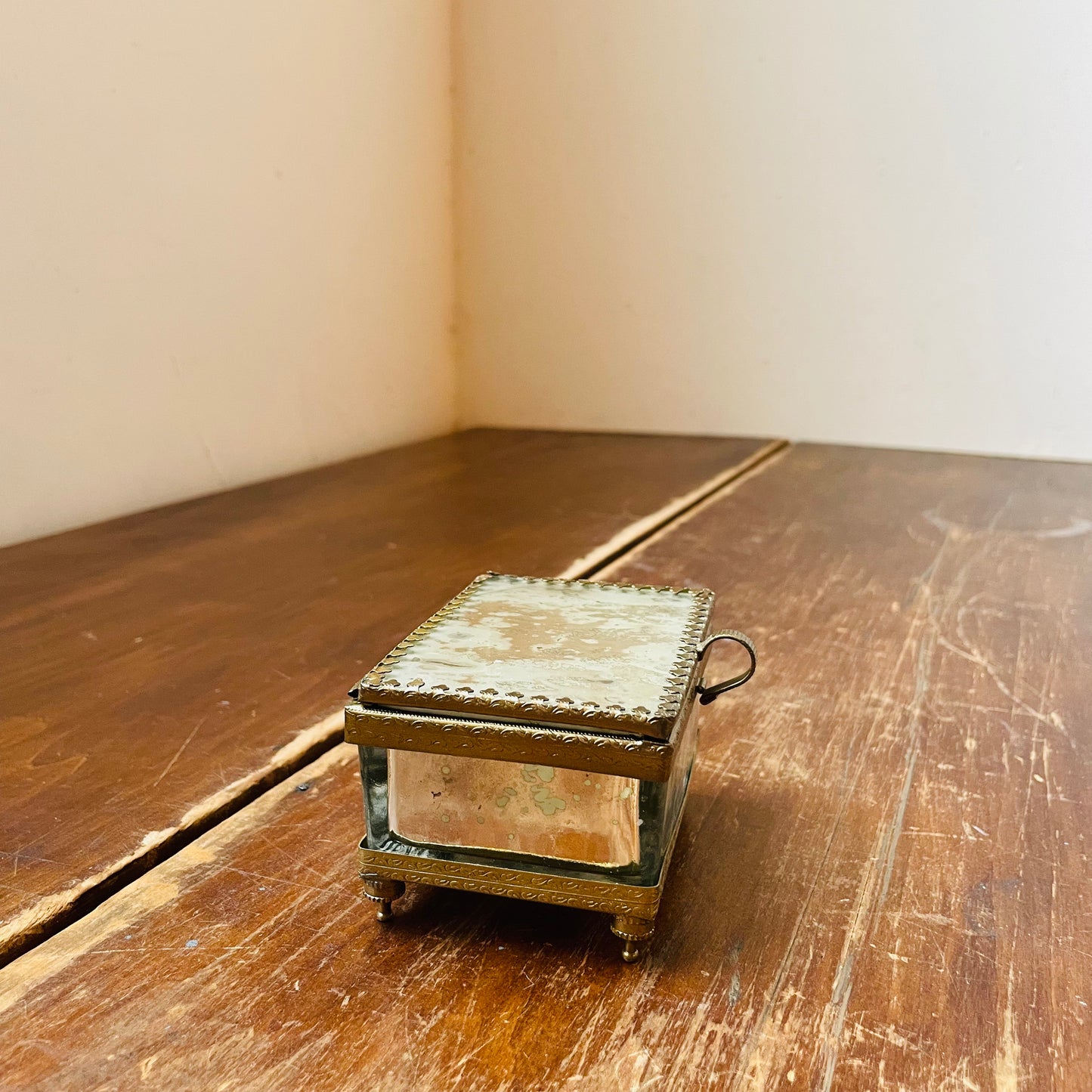 Juliette Square Mirrored Box