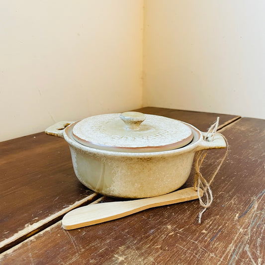 Eggshell Stoneware Brie Baker