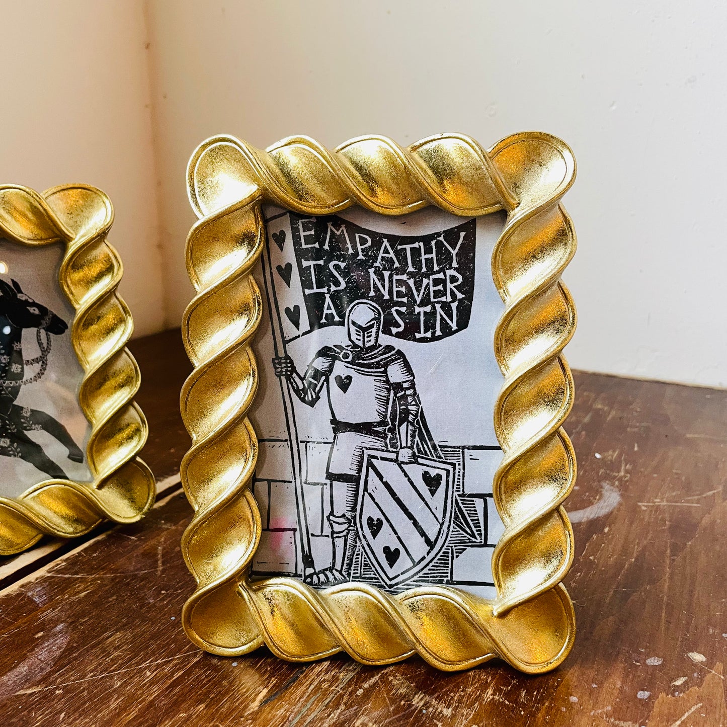 Spiral Twist Gold Leaf Photo Frame