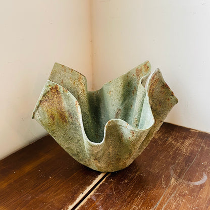 Green Mouchoir Planter