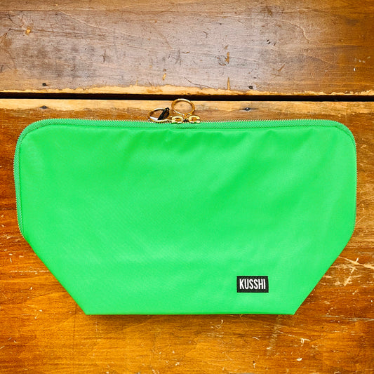 KUSSHI Vacationer Green & Navy Makeup Bag
