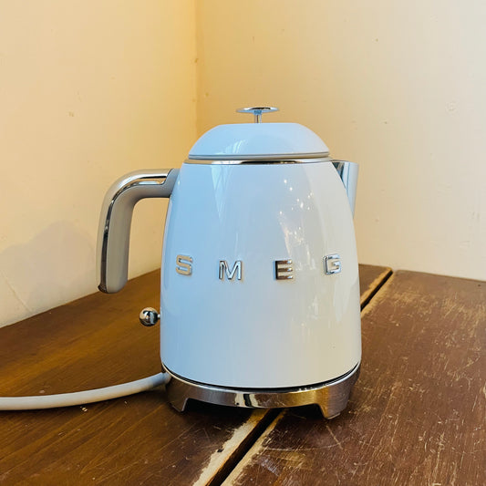 SMEG Pastel Blue Electric Kettle