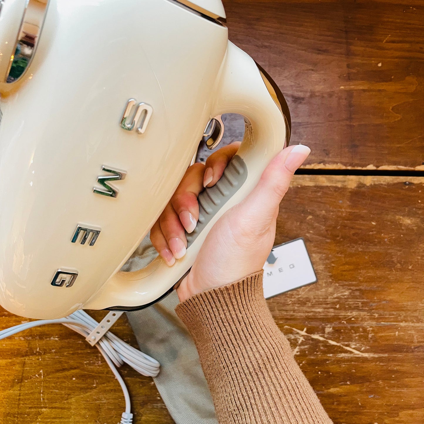 SMEG Cream Electric Hand Mixer