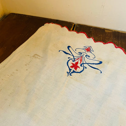 Blue & Red embroidered linen- Vintage