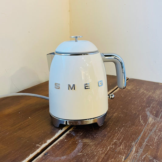 SMEG Cream Electric Kettle