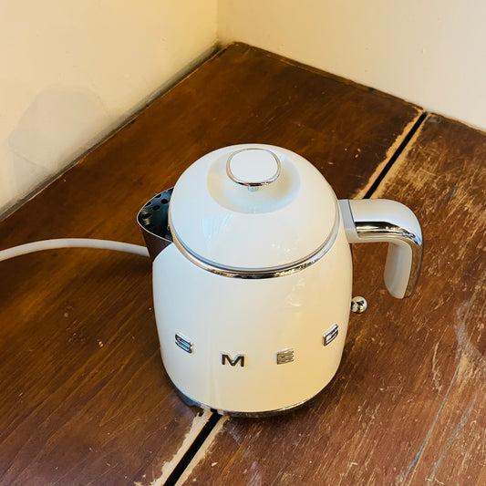 SMEG Cream Electric Kettle