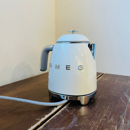 SMEG Cream Electric Kettle