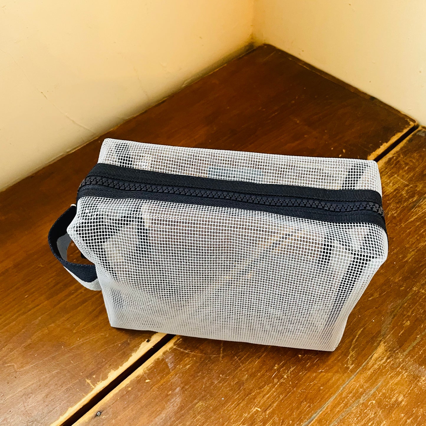 Camden Mesh Zip Pouch