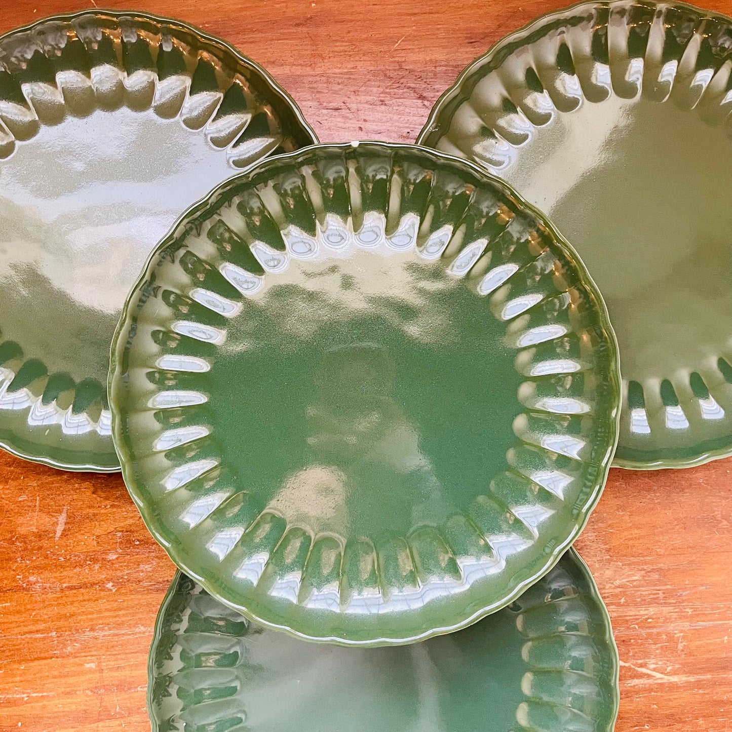 SOLD AS IS Green Stoneware Fluted Dinner Plate