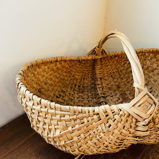 Large Oak Buttocks Basket- Vintage