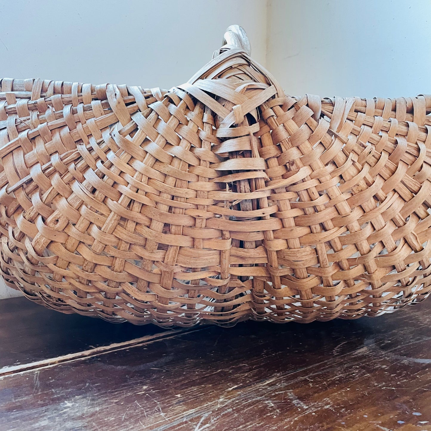 Large Oak Buttocks Basket- Vintage