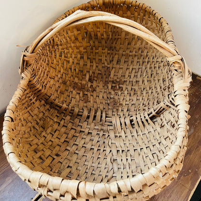 Large Oak Buttocks Basket- Vintage