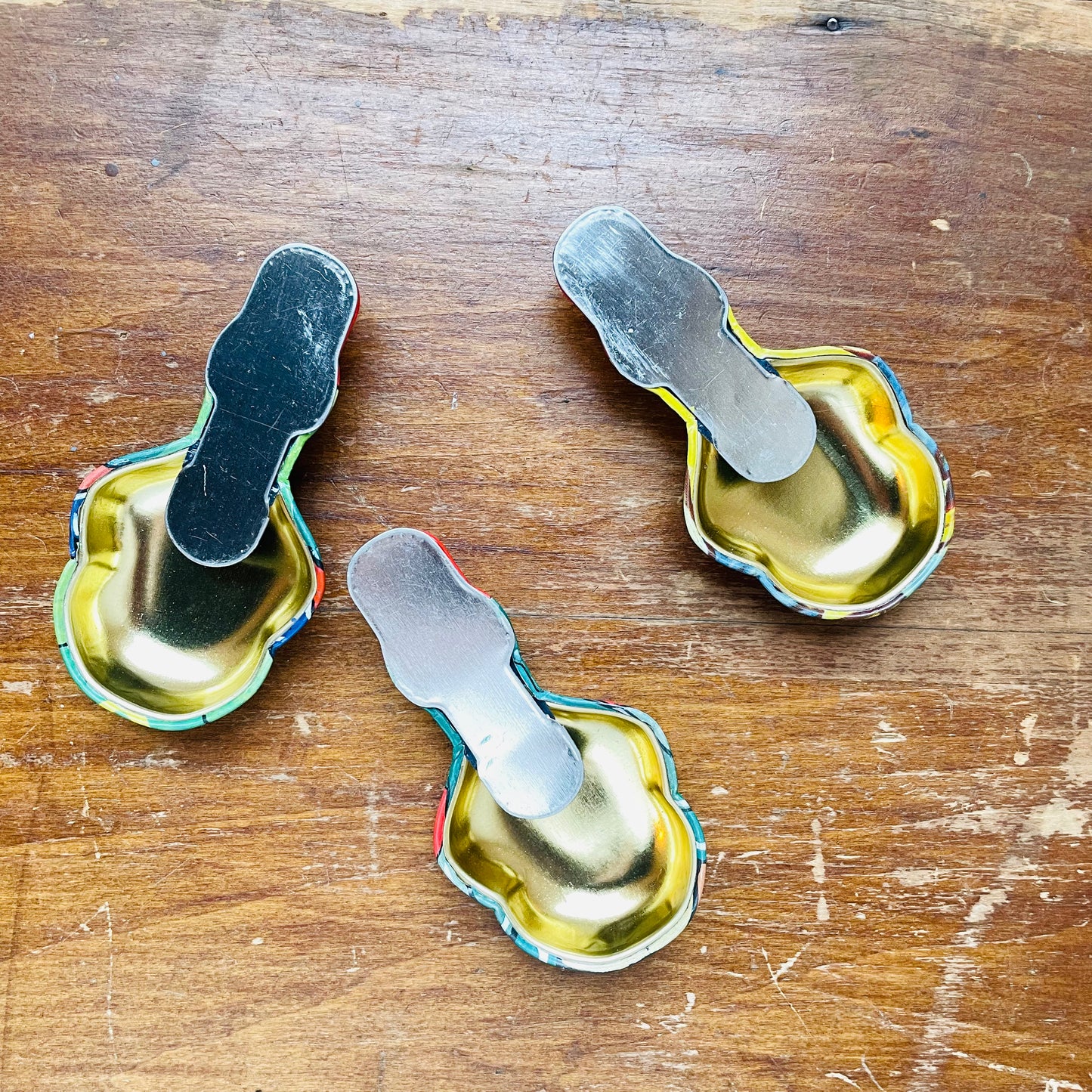 Vintage-inspired Clicker Duck