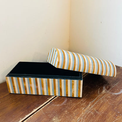 Daxton Arched Box