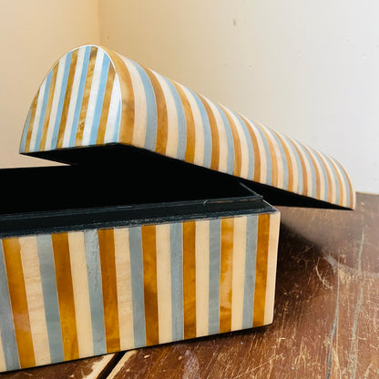 Daxton Arched Box