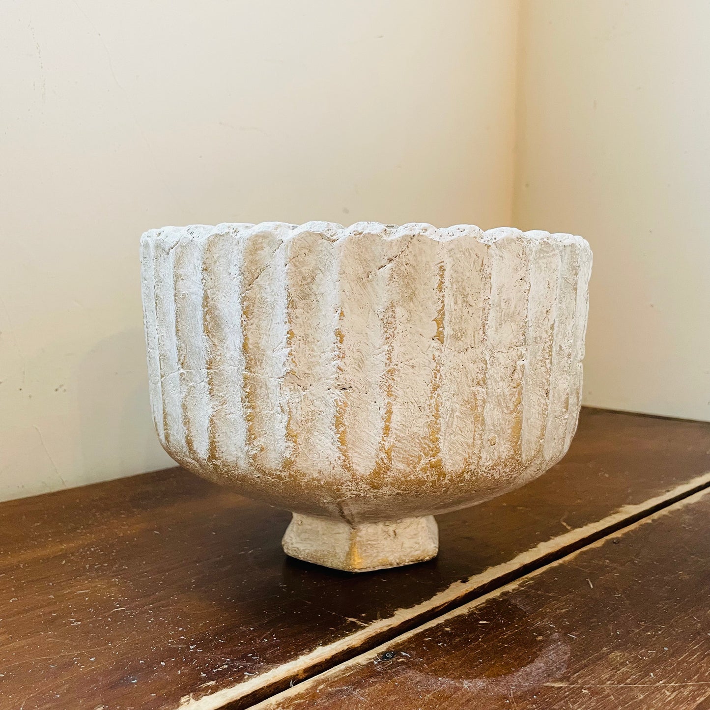 Vinson Footed Pot