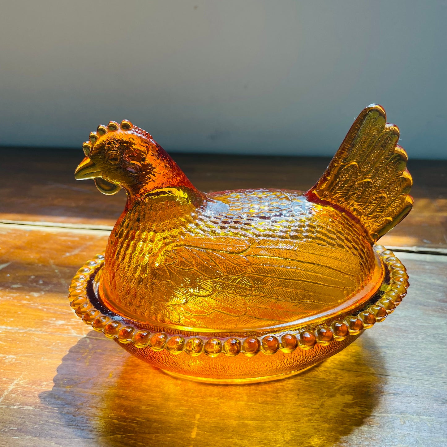 Amber Glass Nesting Chicken- Vintage