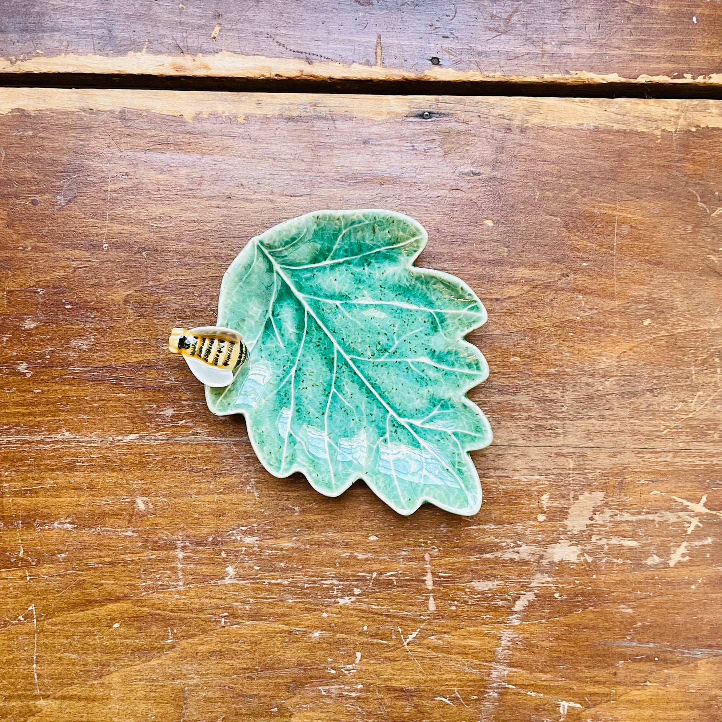 Bordallo Pinheiro Oak Tree Leaf with Bee