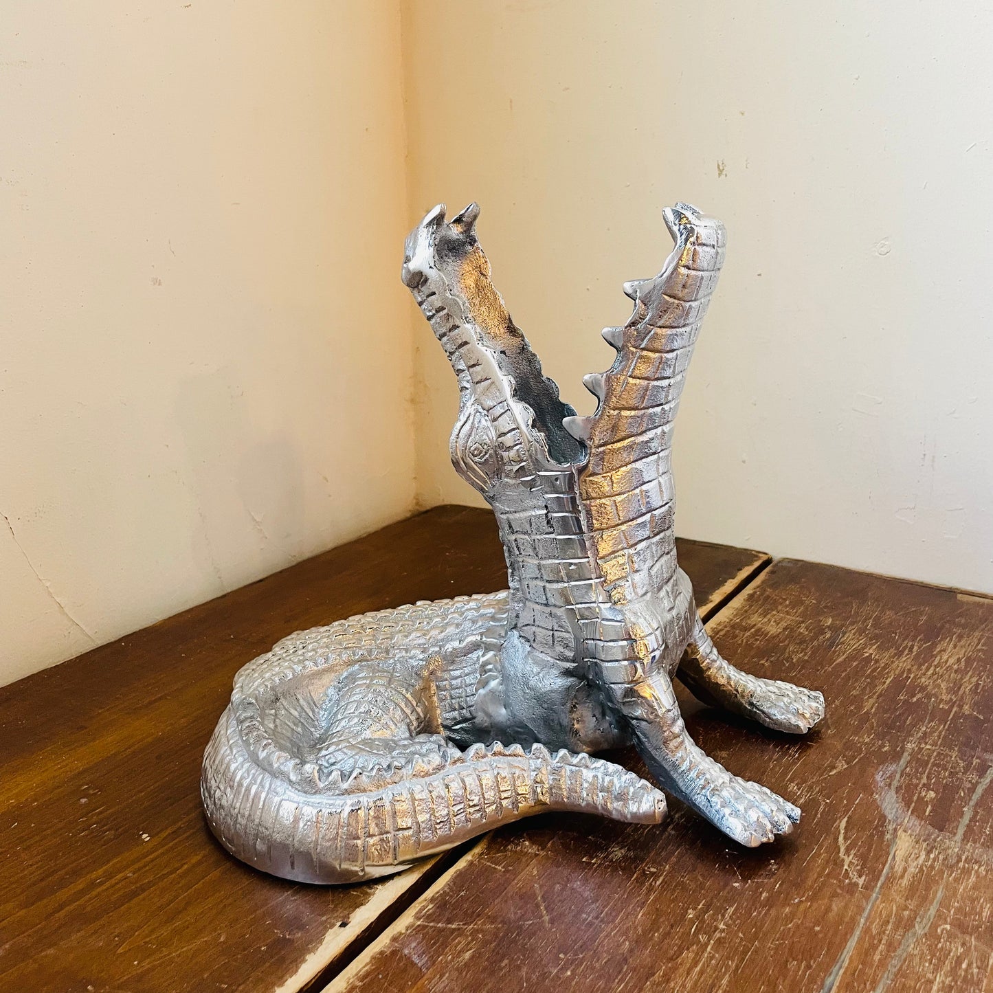 Alligator Wine Bottle Holder