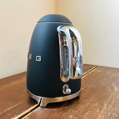 SMEG Matte Black Electric Kettle