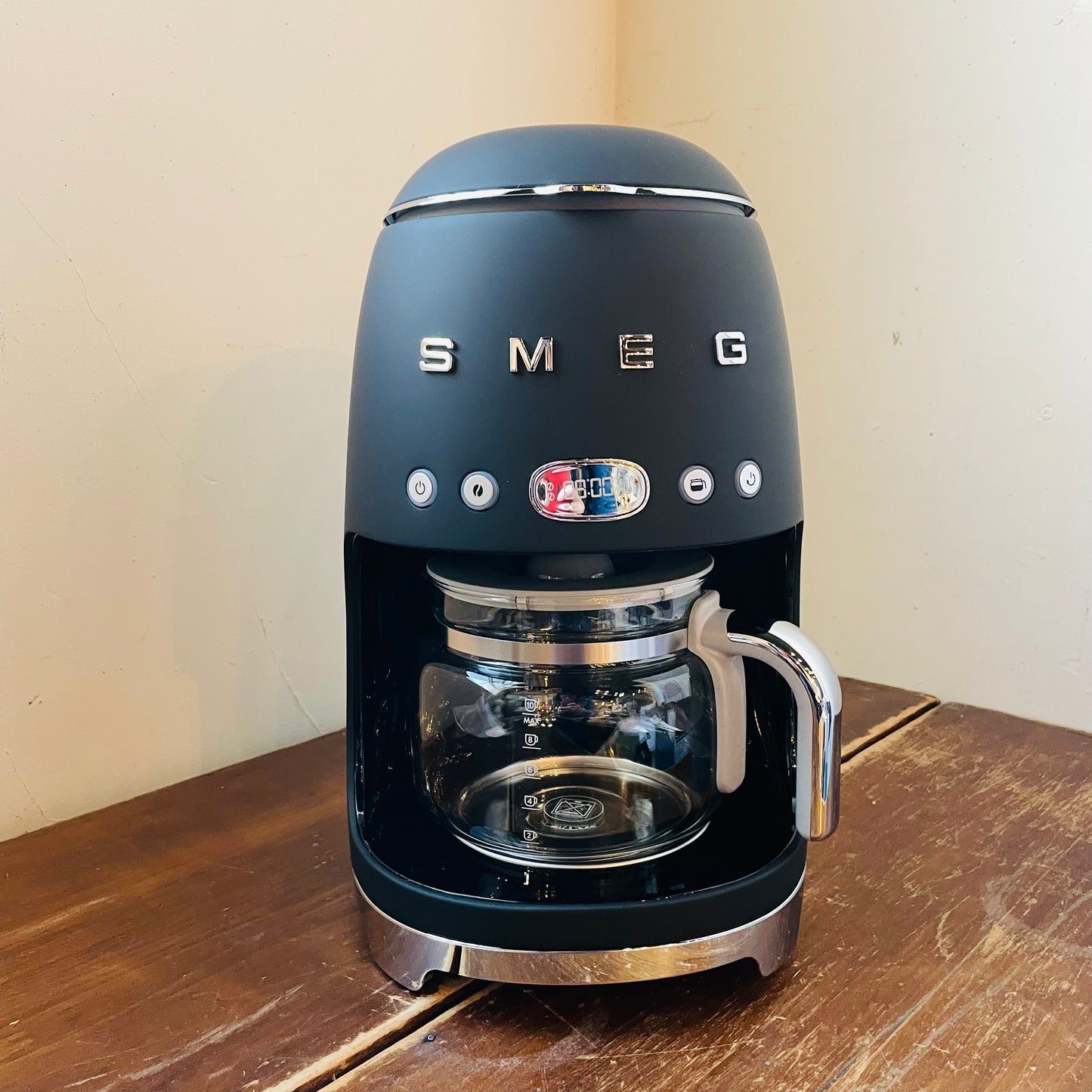 SMEG Matte Black Drip Filter Coffe Machine