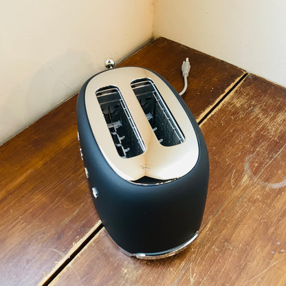 SMEG Matte Black 2 Slice Toaster