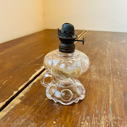 Bullseye Daisy Fingerhold Hold Lamp- Vintage