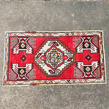 The Kesegi Turkish Rug- Vintage