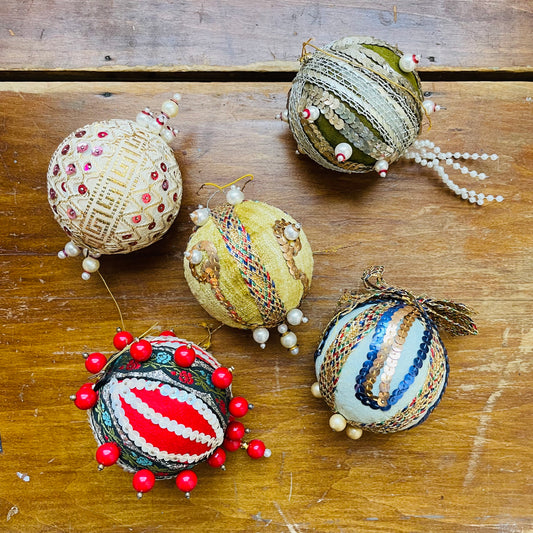 Pin & Bead Bauble- Vintage