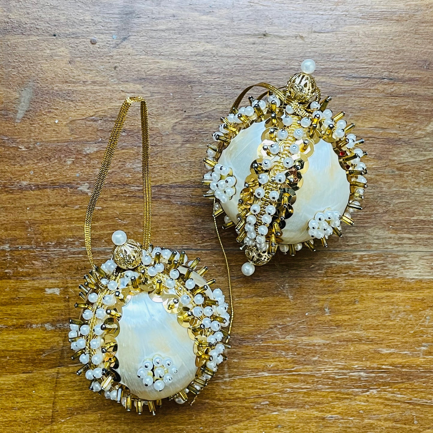 Pin & Bead Bauble- Vintage