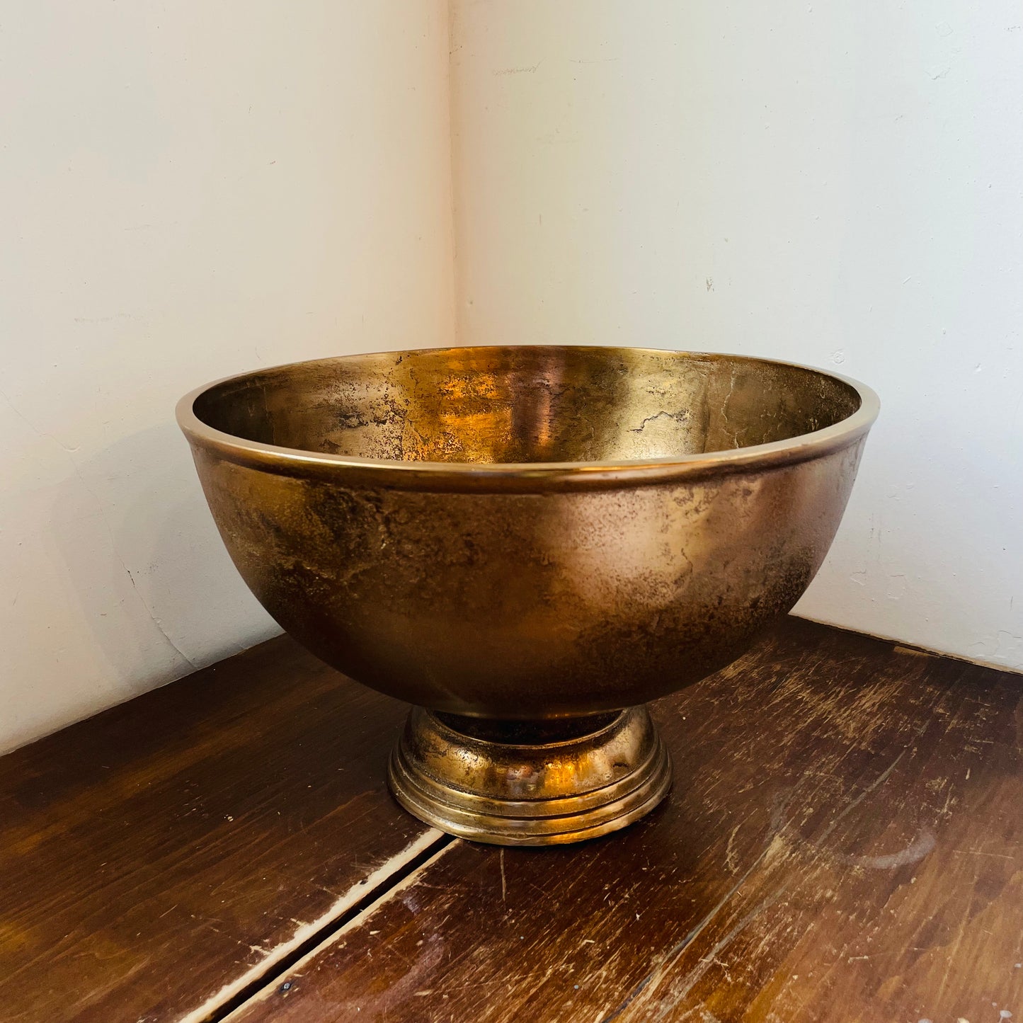 Grand Hotel Chilling Bowl