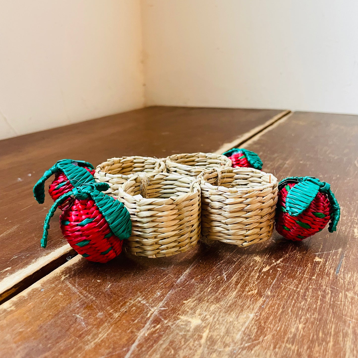 Seagrass Strawberry Napkin Rings