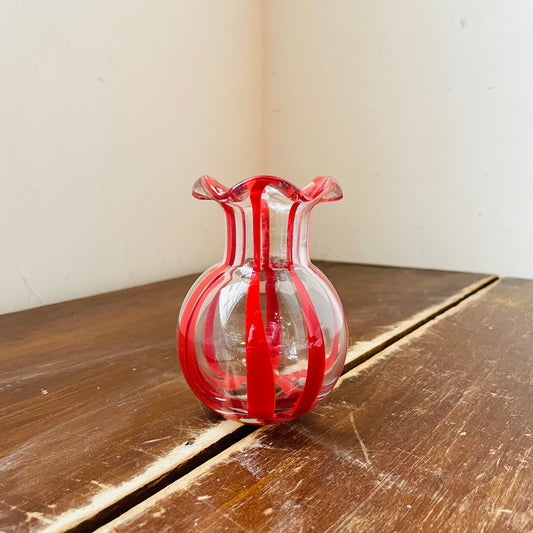 Ruffled Ribbon Vase