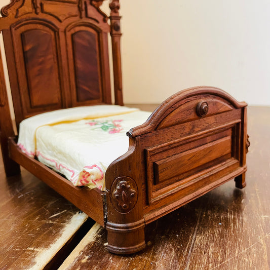 East Lake Victorian Sample Bed- Vintage