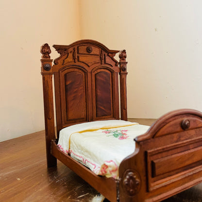 East Lake Victorian Sample Bed- Vintage