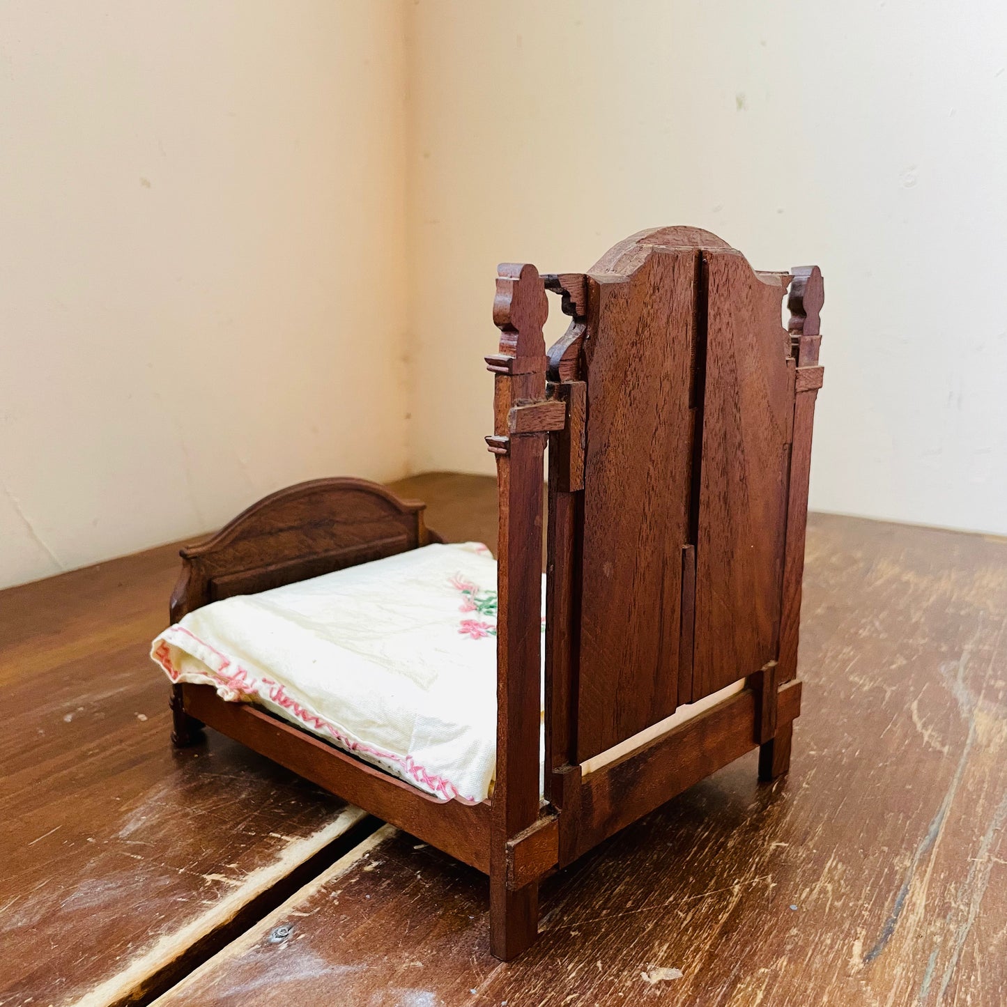 East Lake Victorian Sample Bed- Vintage