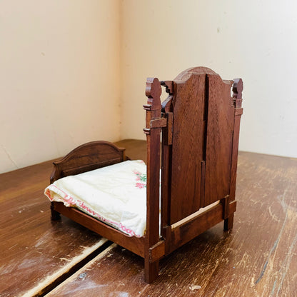 East Lake Victorian Sample Bed- Vintage
