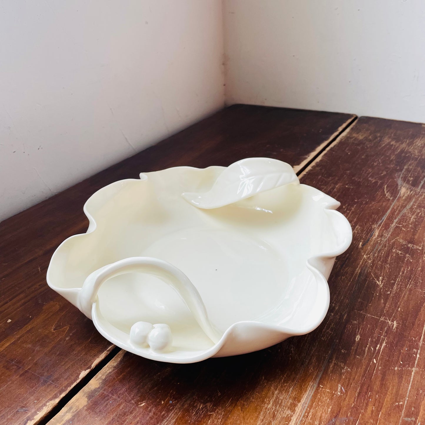 Camark Pottery Organic Styled Leaf Handled Bowl- Vintage
