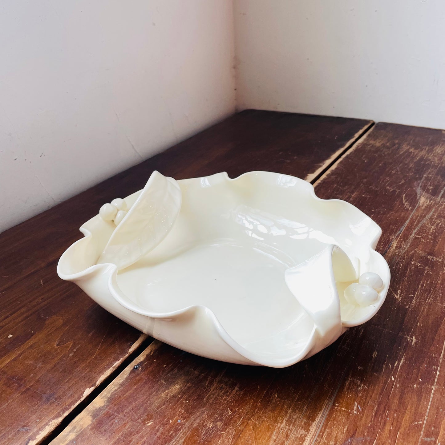 Camark Pottery Organic Styled Leaf Handled Bowl- Vintage