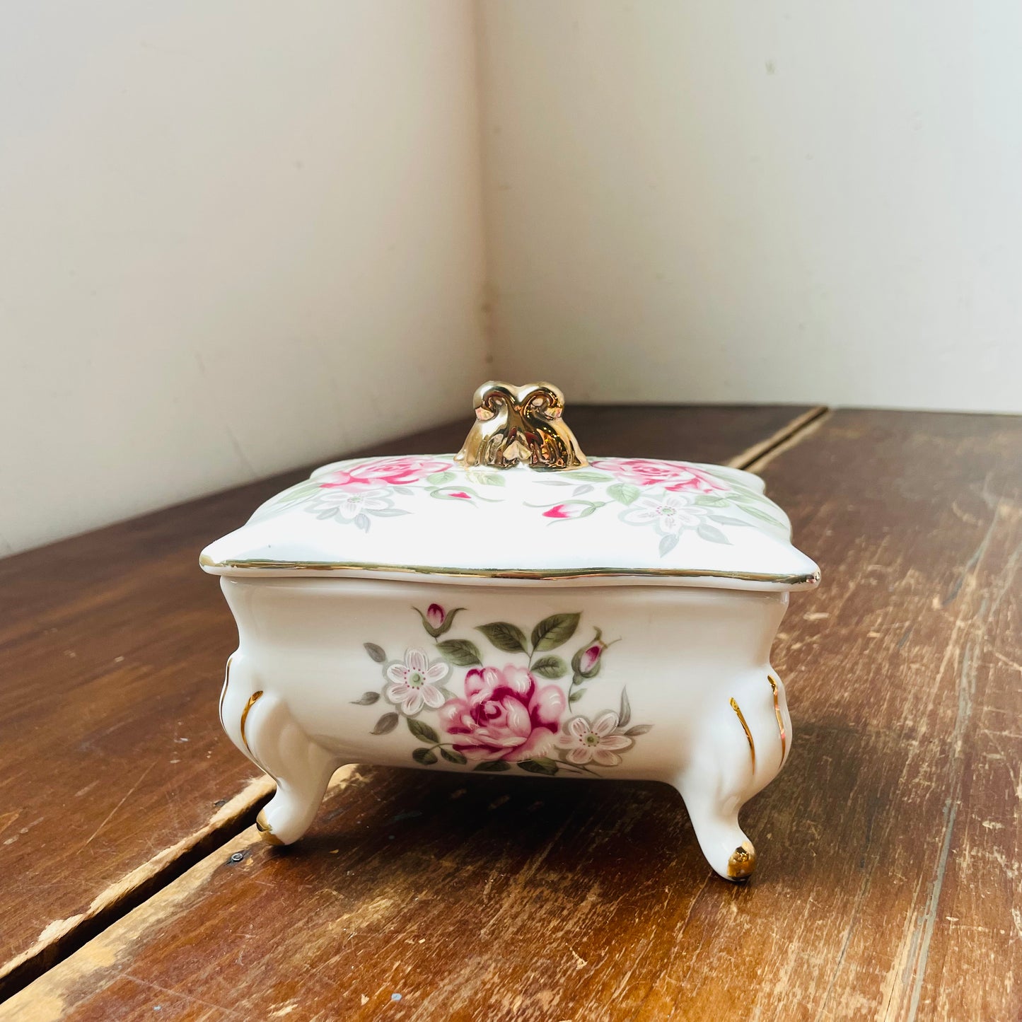 Moss Rose Footed Trinket Box- Vintage