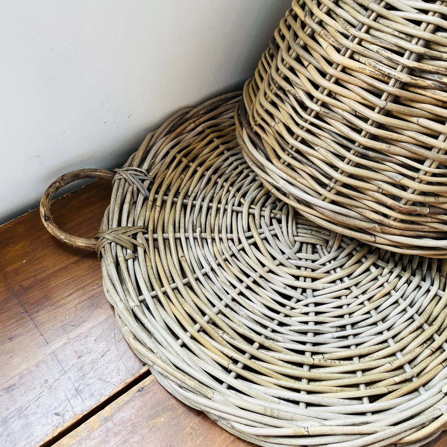 Hampton Rattan Food Cover & Tray