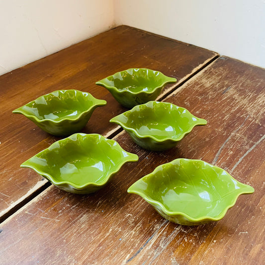 Green Leaf Shaped Set of Bowls- Vintage